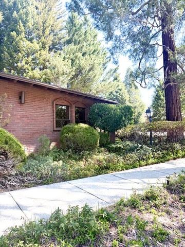 11 Horseshoe Lane, Weaverville, CA 96093