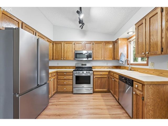 2314 Se KELLER Ave, Gresham, OR 97080