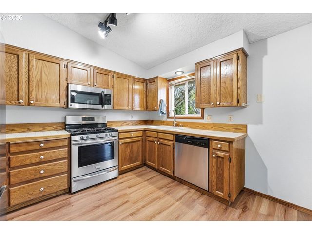 2314 Se KELLER Ave, Gresham, OR 97080