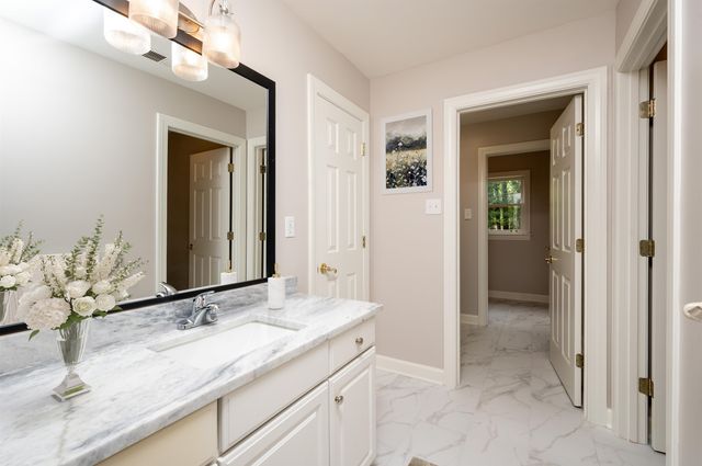 3055 SHANNON OAKS CV, Germantown, TN 38138