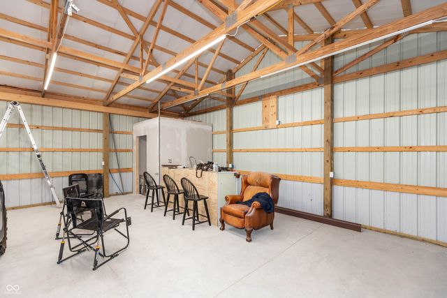 5721 S County Road 550 E, Crothersville, IN 47229