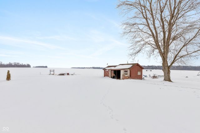 5721 S County Road 550 E, Crothersville, IN 47229