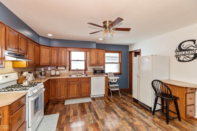 5721 S County Road 550 E, Crothersville, IN 47229