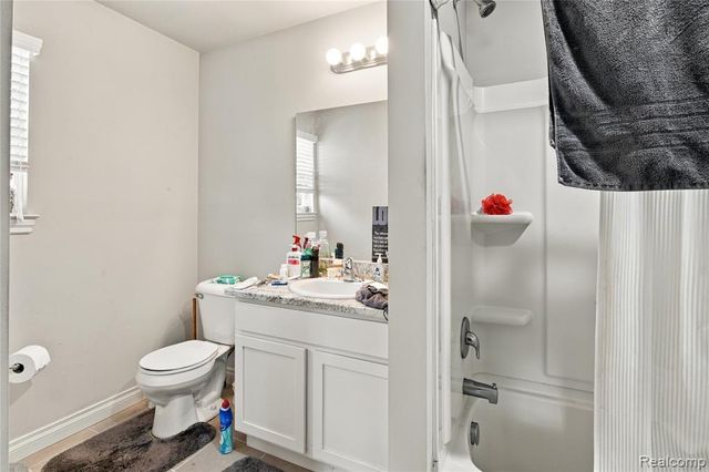 7000 Chandler Drive, Van Buren Twp, MI 48111