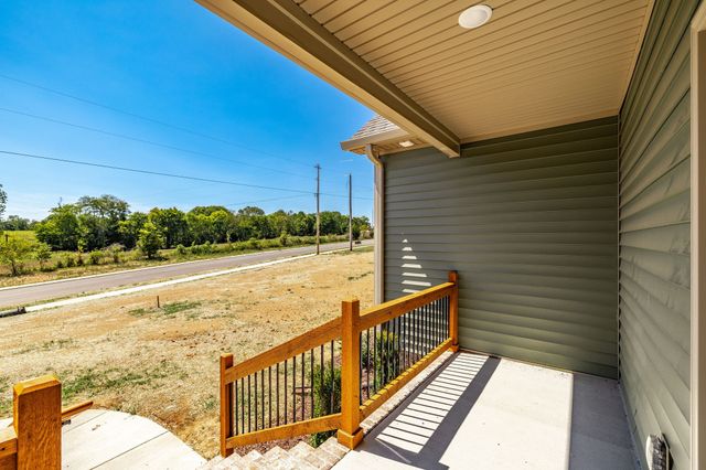 1204 Vickie Ln, Portland, TN 37148