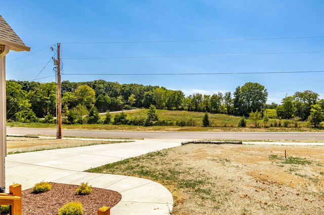 1204 Vickie Ln, Portland, TN 37148