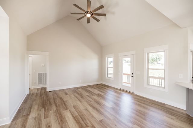 1204 Vickie Ln, Portland, TN 37148