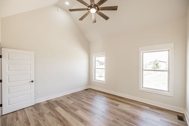 1204 Vickie Ln, Portland, TN 37148