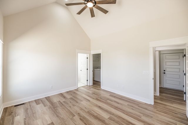 1204 Vickie Ln, Portland, TN 37148