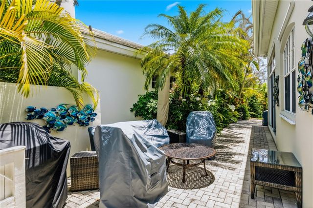 8738 Lakeside Boulevard, Vero Beach, FL 32963