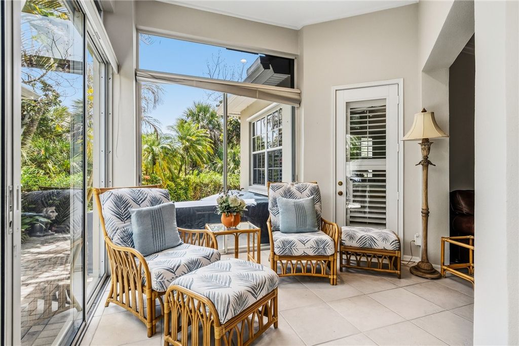 8738 Lakeside Boulevard, Vero Beach, FL 32963