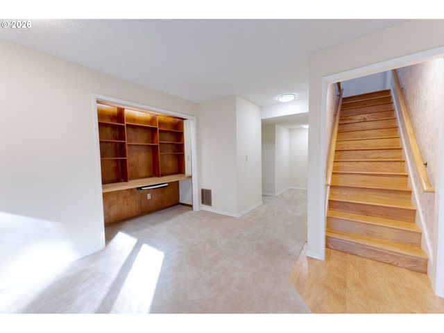 7655 Sw 142ND Ct, Beaverton, OR 97008