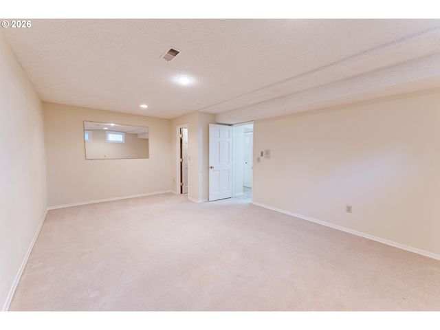 7655 Sw 142ND Ct, Beaverton, OR 97008