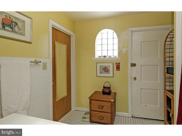 2306 SPRUCE ST #100, Philadelphia, PA 19103