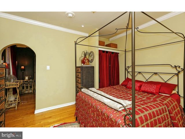 2306 SPRUCE ST #100, Philadelphia, PA 19103