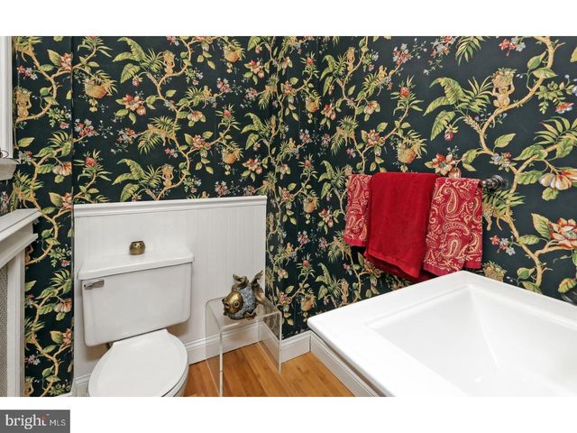 2306 SPRUCE ST #100, Philadelphia, PA 19103