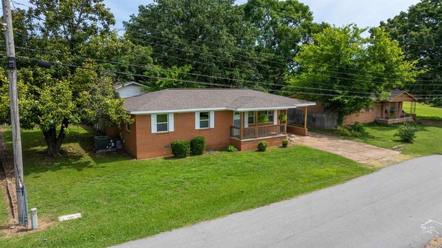 206 Union Street, Cave City, AR 72521