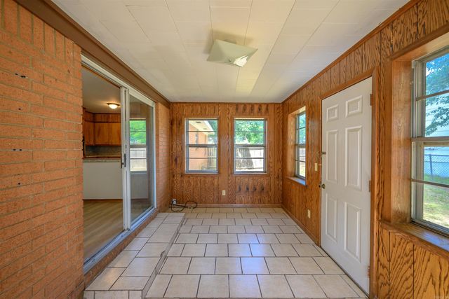 206 Union Street, Cave City, AR 72521
