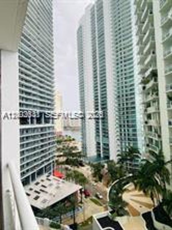 170 SE 14th St 1504, Miami, FL 33131