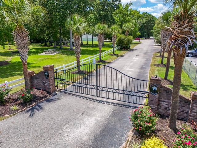 1322 Hidden Harbor Rd., Myrtle Beach, SC 29577