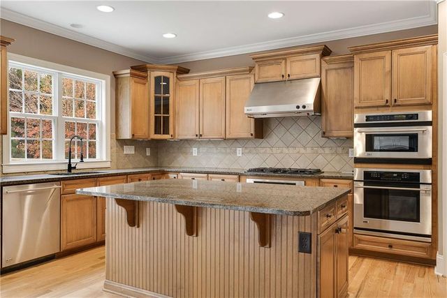 4910 Collins Lake Drive, Mableton, GA 30126