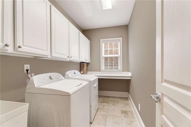 4910 Collins Lake Drive, Mableton, GA 30126