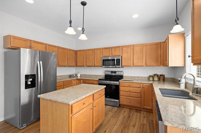923 Saint Nicholas Drive, O'fallon, IL 62269