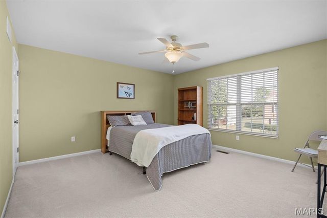 923 Saint Nicholas Drive, O'fallon, IL 62269