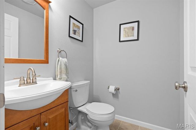 923 Saint Nicholas Drive, O'fallon, IL 62269