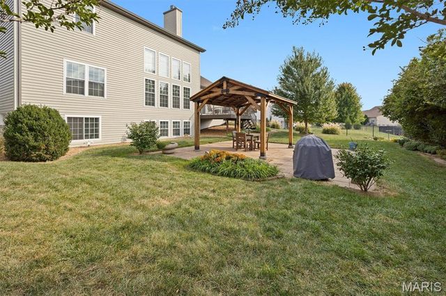 923 Saint Nicholas Drive, O'fallon, IL 62269