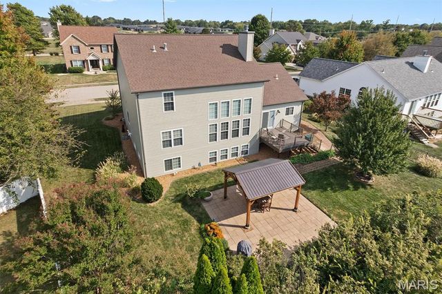 923 Saint Nicholas Drive, O'fallon, IL 62269