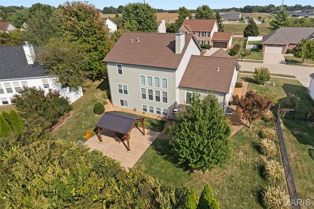 923 Saint Nicholas Drive, O'fallon, IL 62269