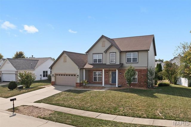 923 Saint Nicholas Drive, O'fallon, IL 62269