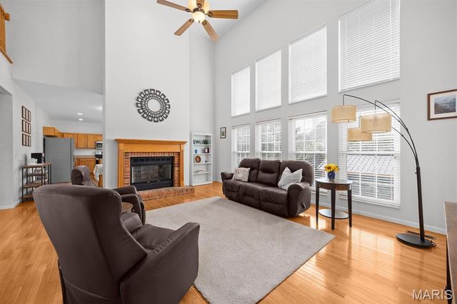 923 Saint Nicholas Drive, O'fallon, IL 62269
