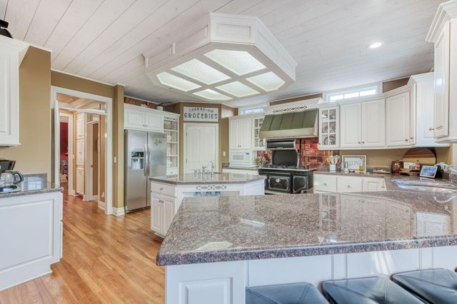 21672 Westmere Lane, Friant, CA 93626