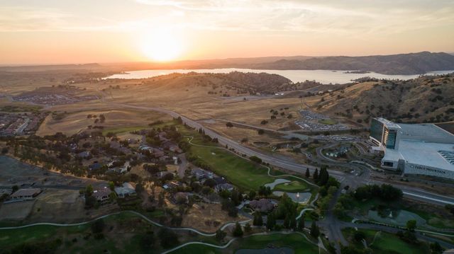 21672 Westmere Lane, Friant, CA 93626