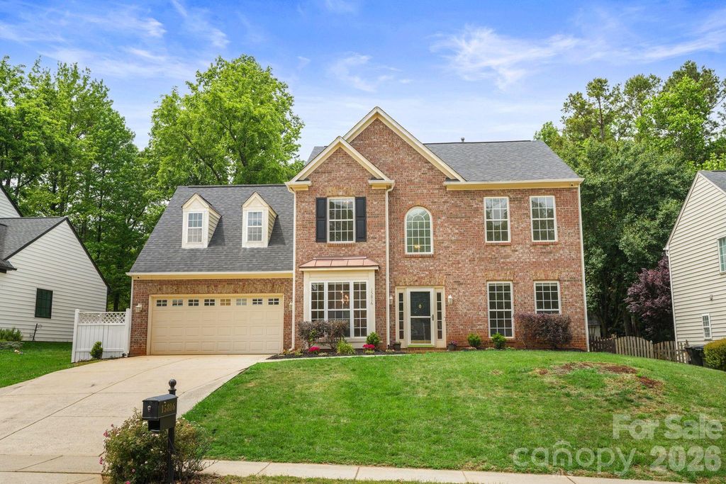 15816 Gathering Oaks Drive, Huntersville, NC 28078