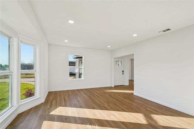 3720 La Hacienda, San Bernardino, CA 92404