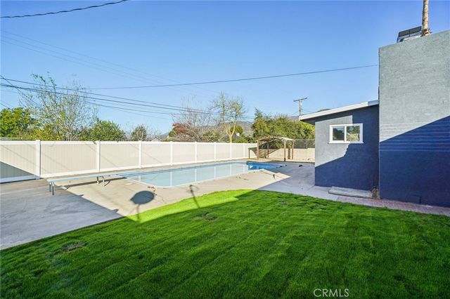 3720 La Hacienda, San Bernardino, CA 92404