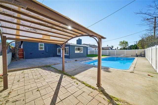 3720 La Hacienda, San Bernardino, CA 92404