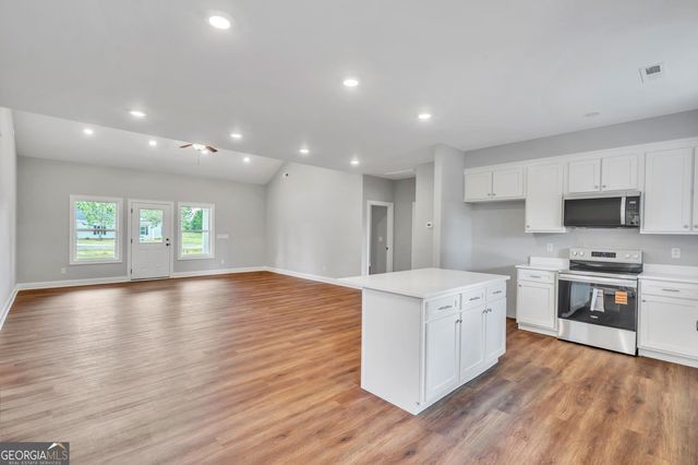 127 Lord Hatcher Drive, Dexter, GA 31019