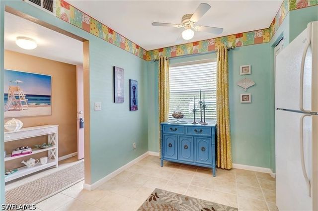 1330 Derbyshire CT E103, Naples, FL 34116