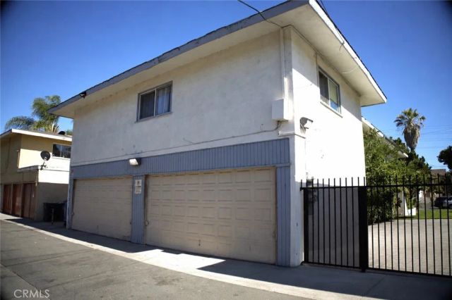 1827 W Glencrest Avenue, Anaheim, CA 92801