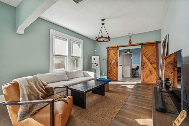 1512 26TH AVENUE E, Tampa, FL 33605