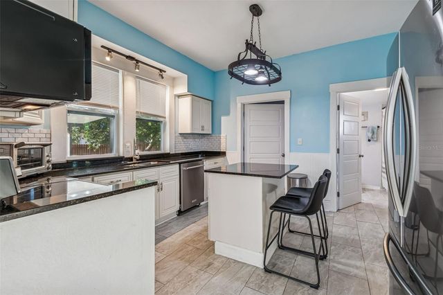 1512 26TH AVENUE E, Tampa, FL 33605