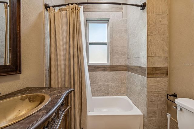 1512 26TH AVENUE E, Tampa, FL 33605