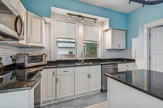 1512 26TH AVENUE E, Tampa, FL 33605