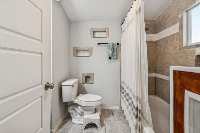 1512 26TH AVENUE E, Tampa, FL 33605