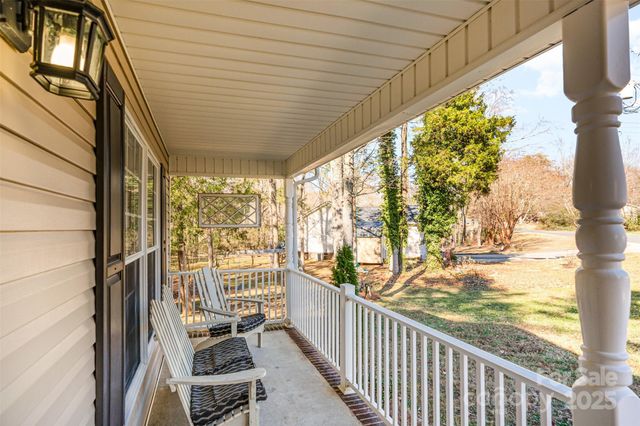 130 Fritzvon Drive, Mount Pleasant, NC 28124