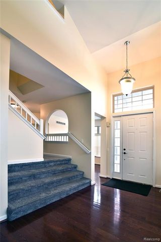 2344 Willow Lane, Grand Blanc, MI 48439